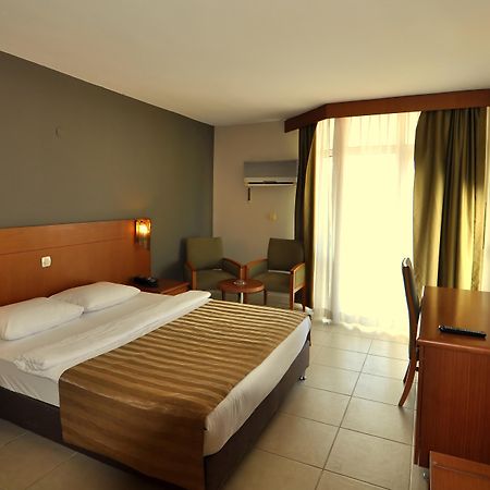 Surtel Hotel Kuşadası Ngoại thất bức ảnh