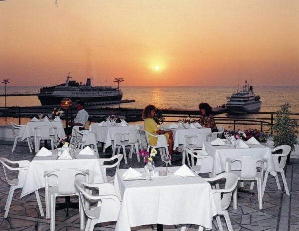 Surtel Hotel Kuşadası Ngoại thất bức ảnh