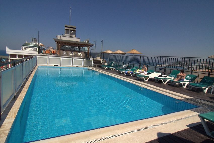Surtel Hotel Kuşadası Ngoại thất bức ảnh
