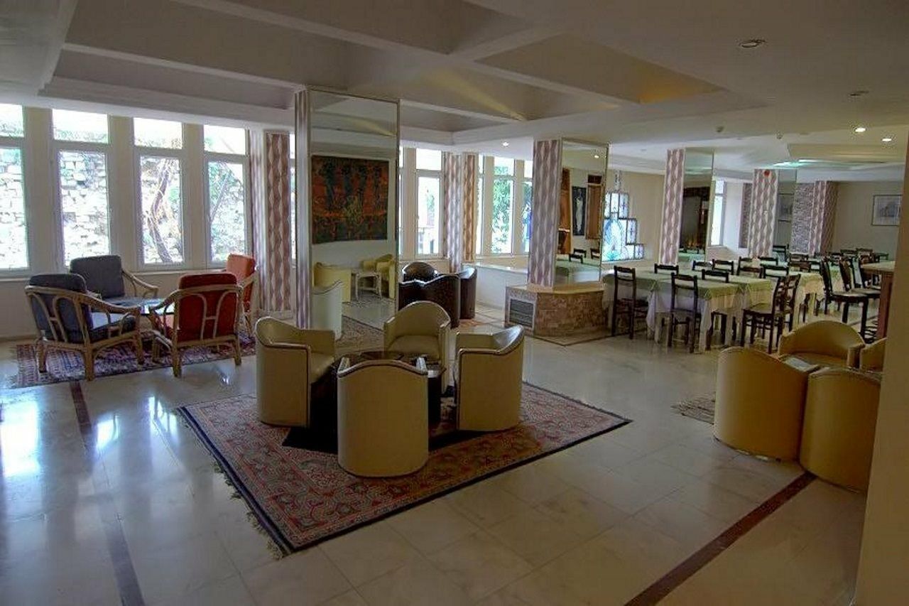 Surtel Hotel Kuşadası Ngoại thất bức ảnh