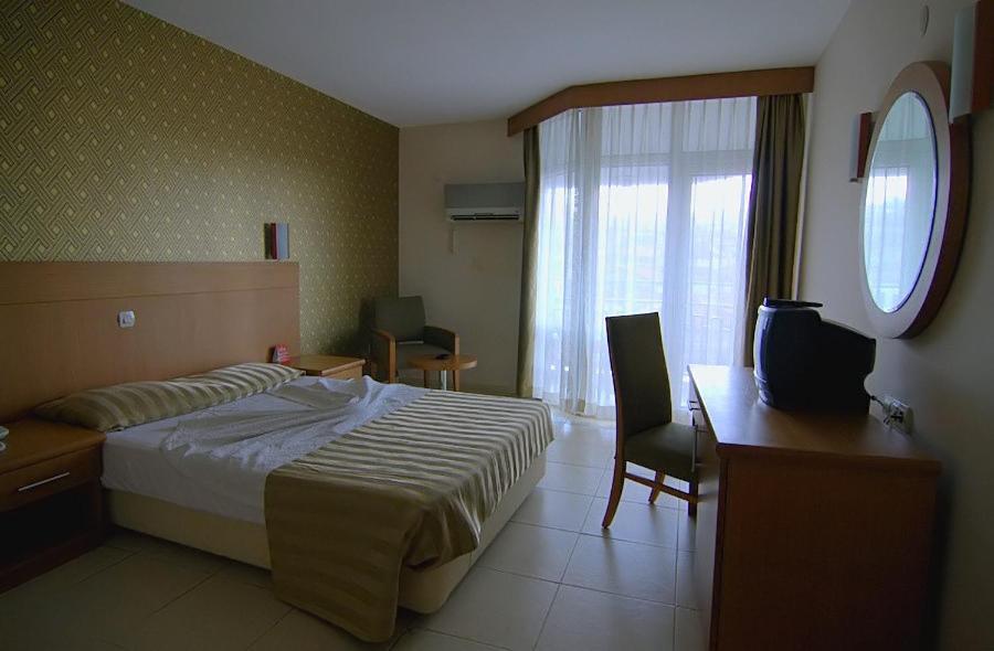 Surtel Hotel Kuşadası Ngoại thất bức ảnh
